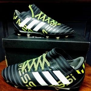 Messi ckeats by addidas